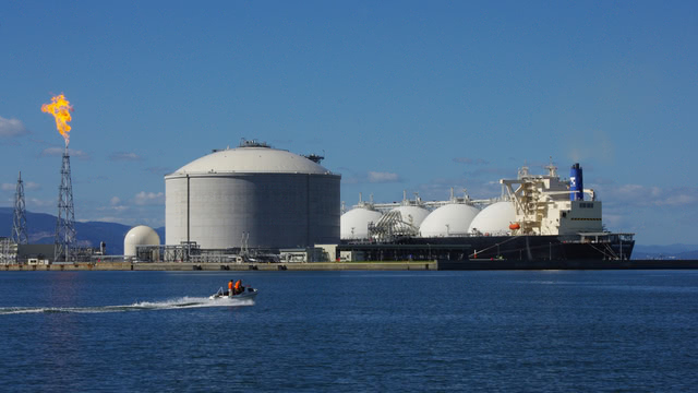 LNG carrier and gas Infrastructure