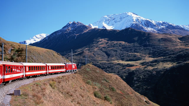 Train in the Swiss Alps